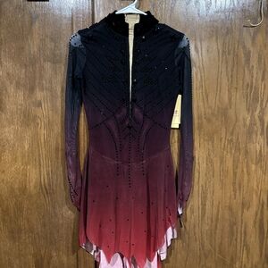 Elegant Black and Red Gradient Figure Skating Dress